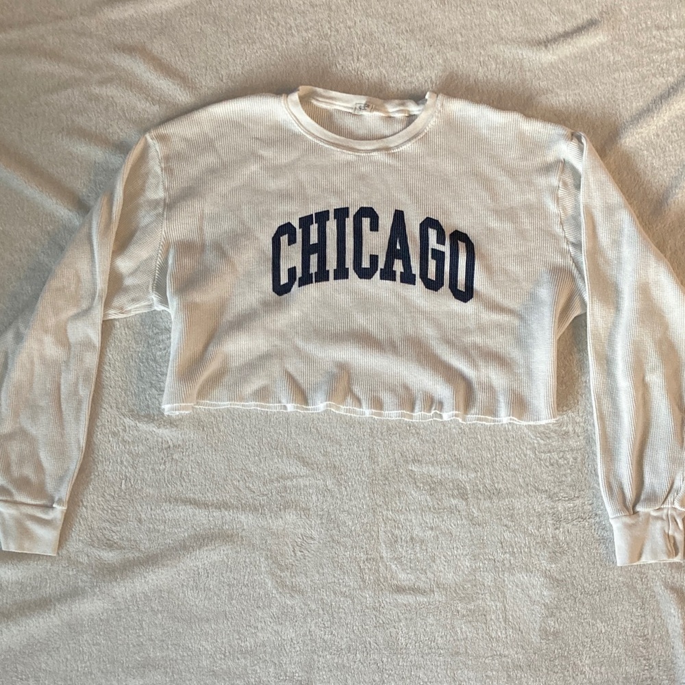 Brandy Melville Cropped 'CHICAGO' Sweater